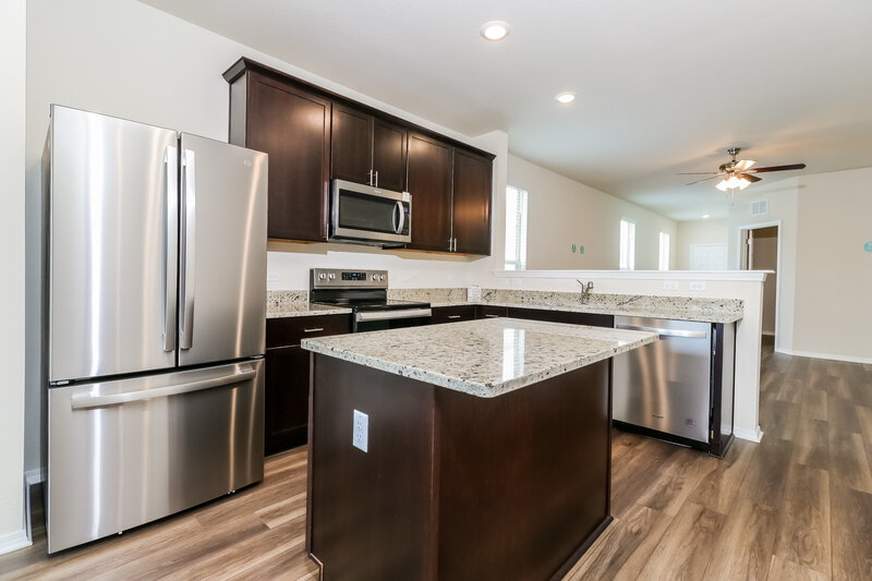 1,800/Mo, 161 Ellwood Rd Maxwell, TX 78656 Kitchen View 2