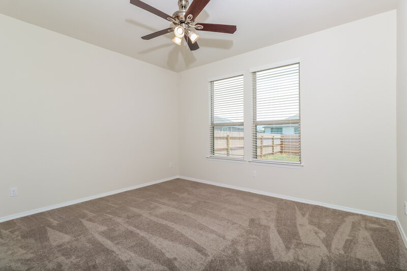 1,800/Mo, 161 Ellwood Rd Maxwell, TX 78656 Main Bedroom View