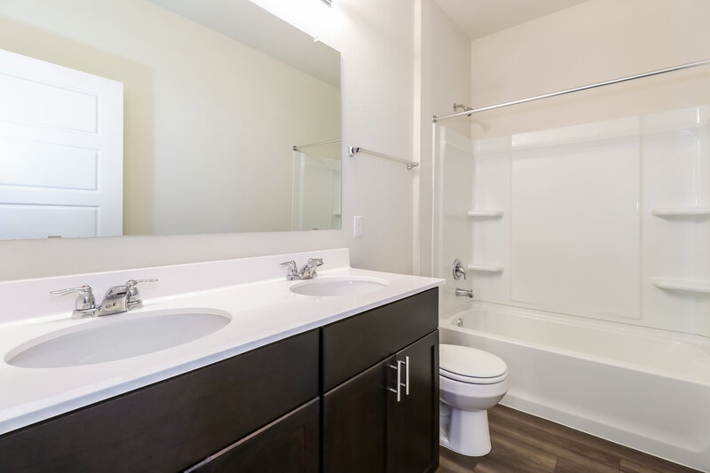 1,800/Mo, 161 Ellwood Rd Maxwell, TX 78656 Bathroom View