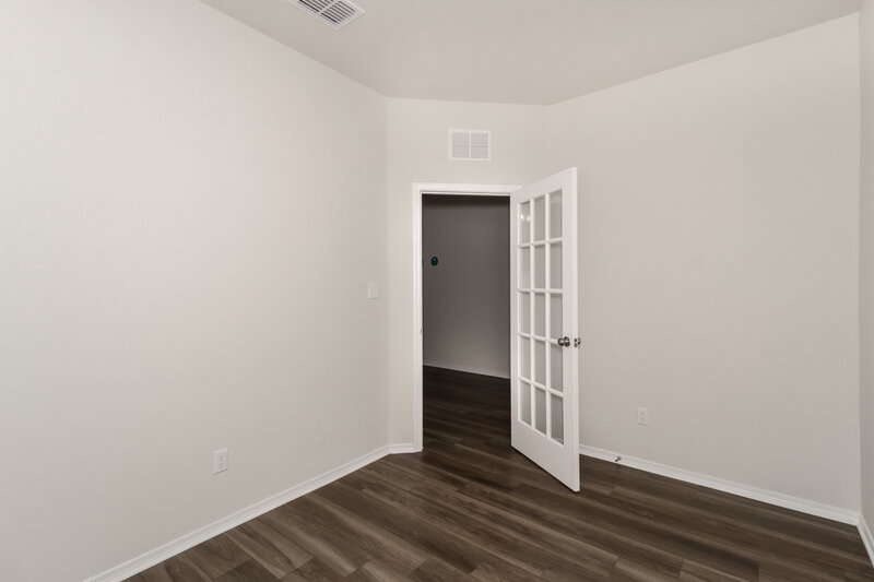 1,595/Mo, 223 Rosetta Rd Maxwell, TX 78656 Office View