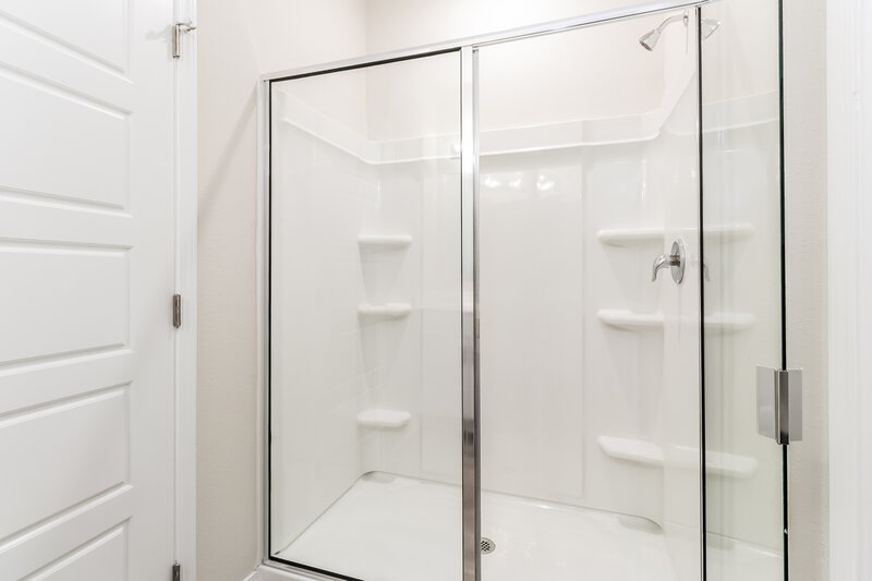 1,660/Mo, 157 Rosetta Rd Maxwell, TX 78656 Main Bathroom View