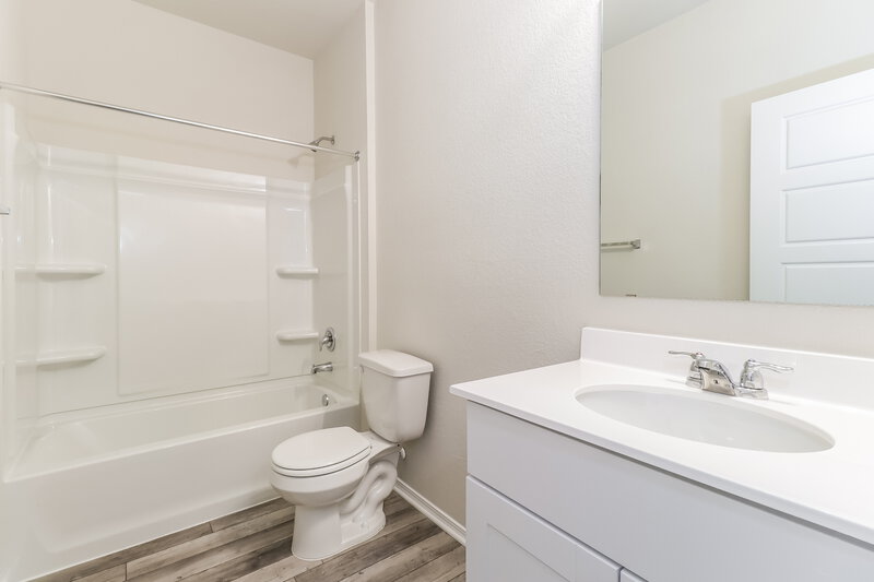 1,660/Mo, 157 Rosetta Rd Maxwell, TX 78656 Bathroom View
