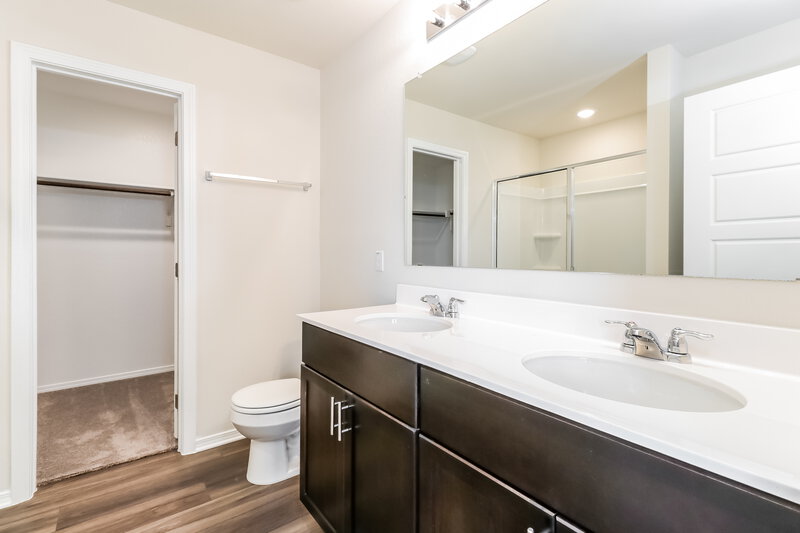 2,405/Mo, 141 Rosetta Rd Maxwell, TX 78656 Main Bathroom View