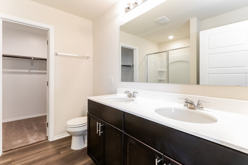 2,145/Mo, 101 Rosetta Rd Maxwell, TX 78656 Main Bathroom View
