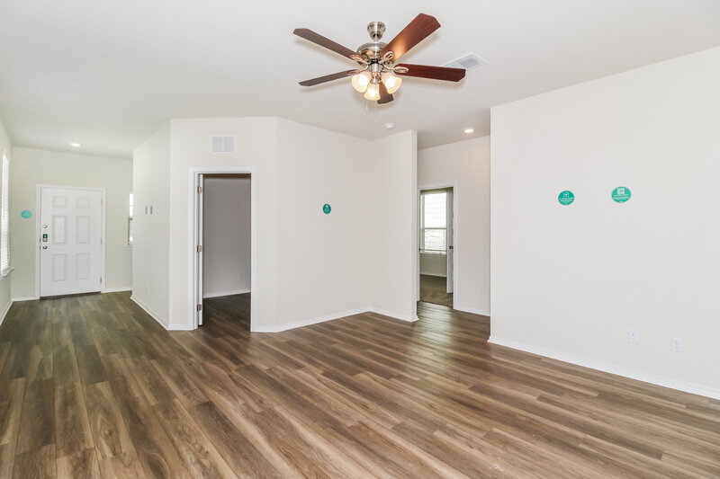 1,755/Mo, 126 Rosetta Rd Maxwell, TX 78656 Living Room View 2
