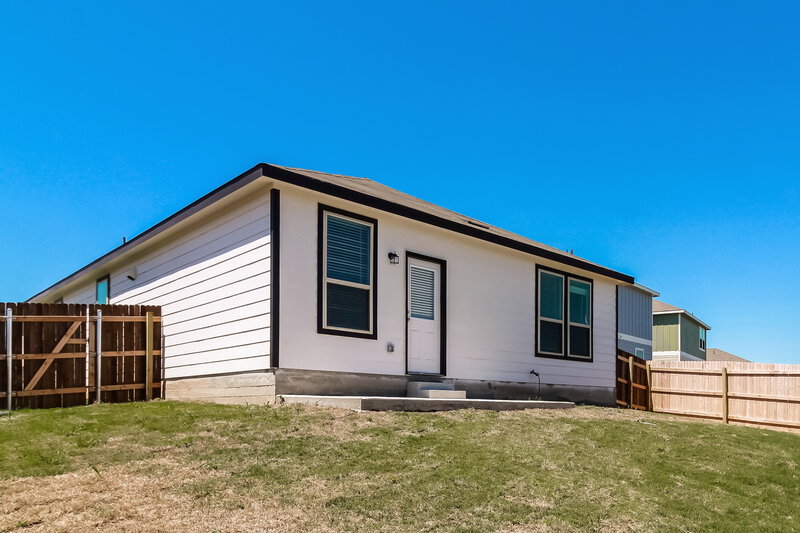 1,770/Mo, 148 Rosetta Rd Maxwell, TX 78656 Rear View