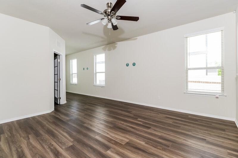 2,600/Mo, 200 Rosetta Rd Maxwell, TX 78656 Living Room View