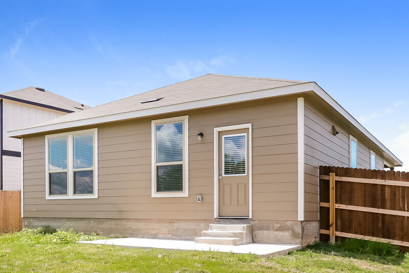 1,785/Mo, 214 Rosetta Rd Maxwell, TX 78656 Rear View
