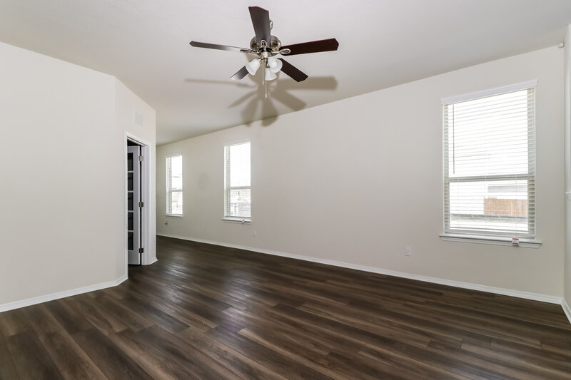 2,010/Mo, 222 Rosetta Rd Maxwell, TX 78656 Living Room View 2