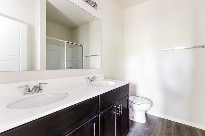 2,010/Mo, 222 Rosetta Rd Maxwell, TX 78656 Main Bathroom View