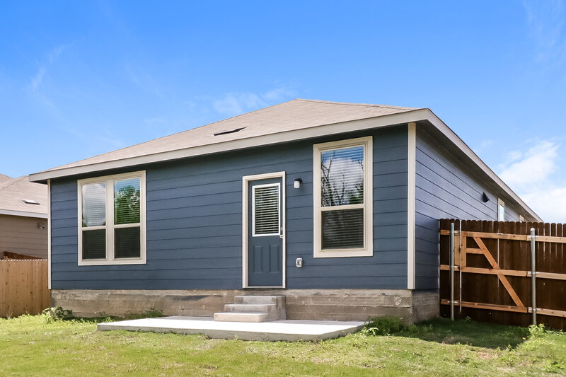 2,010/Mo, 222 Rosetta Rd Maxwell, TX 78656 Rear View