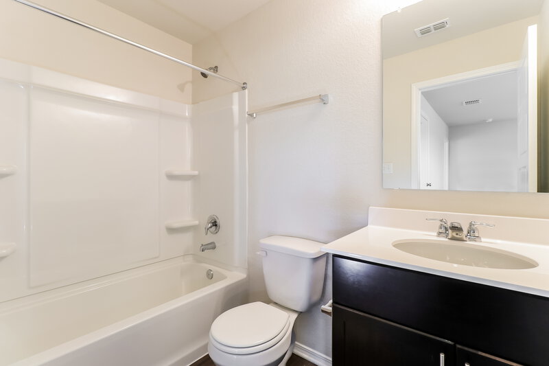 2,215/Mo, 300 Rosetta Rd Maxwell, TX 78656 Bathroom View