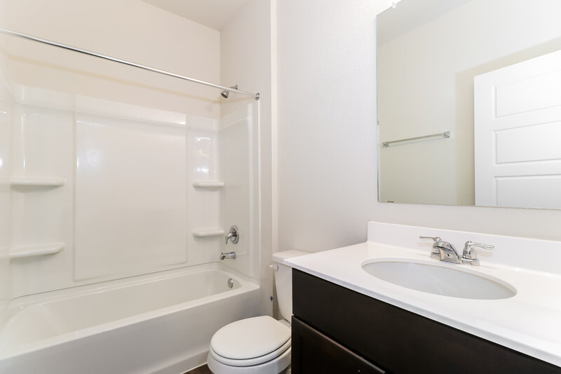 2,215/Mo, 300 Rosetta Rd Maxwell, TX 78656 Bathroom View 2