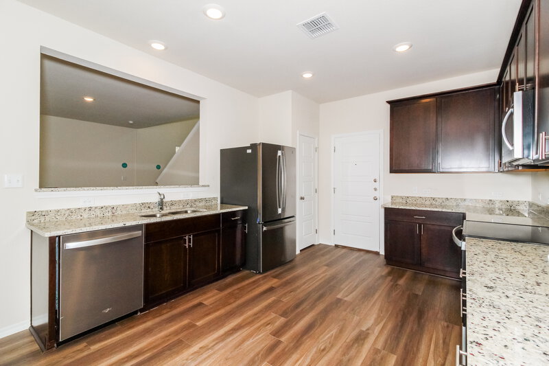 2,240/Mo, 308 Rosetta Rd Maxwell, TX 78656 Kitchen View 2