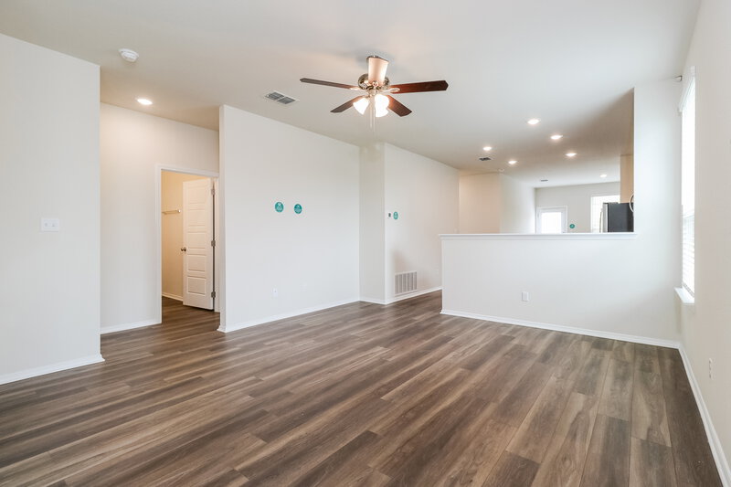 1,940/Mo, 316 Rosetta Rd Maxwell, TX 78656 Living Room View