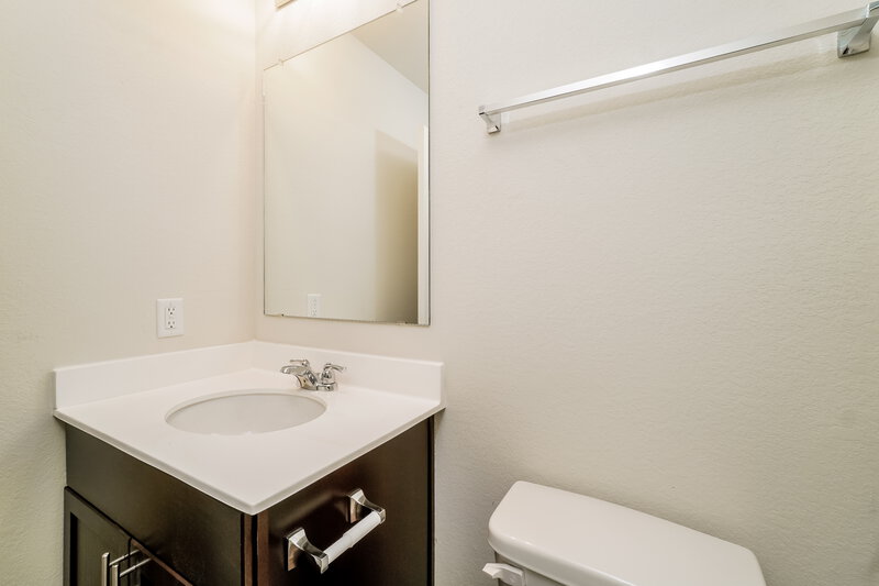 1,740/Mo, 307 Rosetta Rd Maxwell, TX 78656 Bathroom View