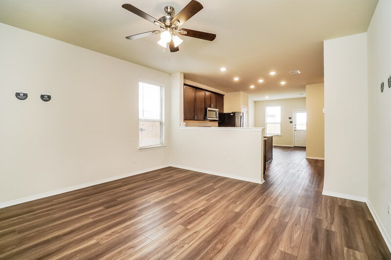1,735/Mo, 301 Rosetta Rd Maxwell, TX 78656 Living Room View 2
