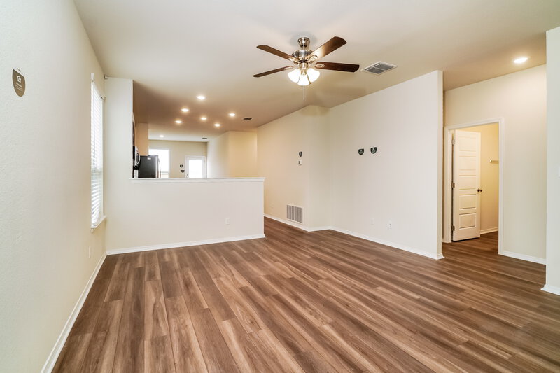 1,735/Mo, 301 Rosetta Rd Maxwell, TX 78656 Living Room View 3