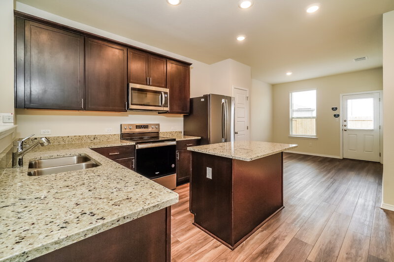 1,735/Mo, 301 Rosetta Rd Maxwell, TX 78656 Kitchen View 2