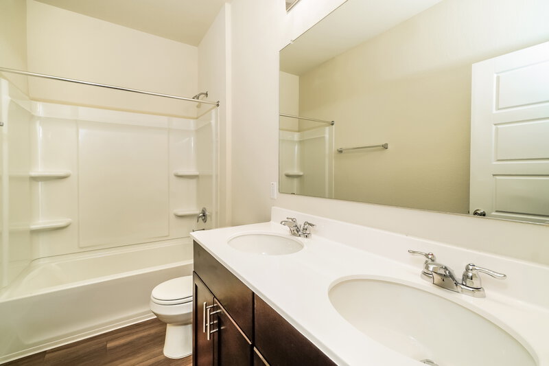 1,735/Mo, 301 Rosetta Rd Maxwell, TX 78656 Bathroom View