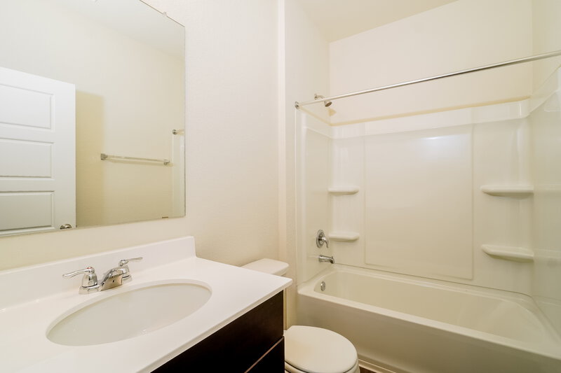 1,840/Mo, 293 Rosetta Rd Maxwell, TX 78656 Bathroom View