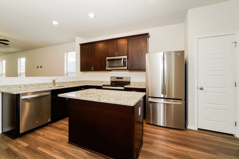 1,735/Mo, 148 Cobb Branch Dr Maxwell, TX 78656 Kitchen View