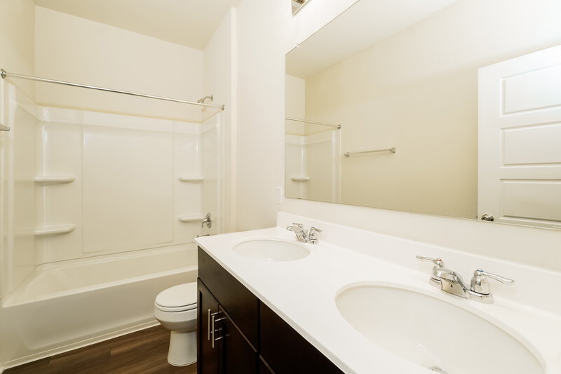 1,735/Mo, 148 Cobb Branch Dr Maxwell, TX 78656 Bathroom View