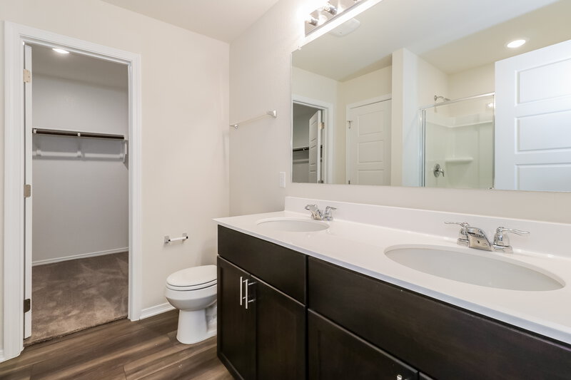 1,890/Mo, 158 Ellwood Rd Maxwell, TX 78656 Main Bathroom View