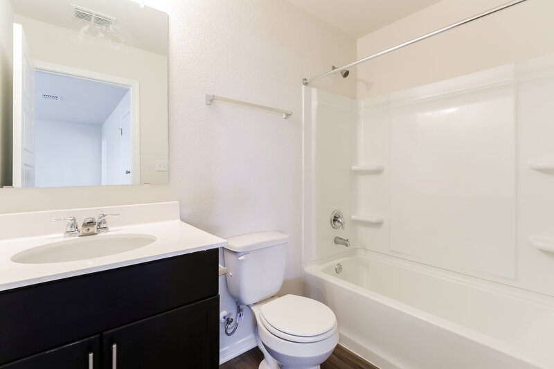 1,925/Mo, 144 Ellwood Rd Maxwell, TX 78656 Bathroom View