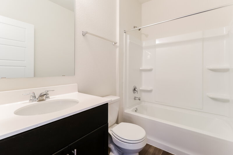 1,925/Mo, 144 Ellwood Rd Maxwell, TX 78656 Bathroom View 2