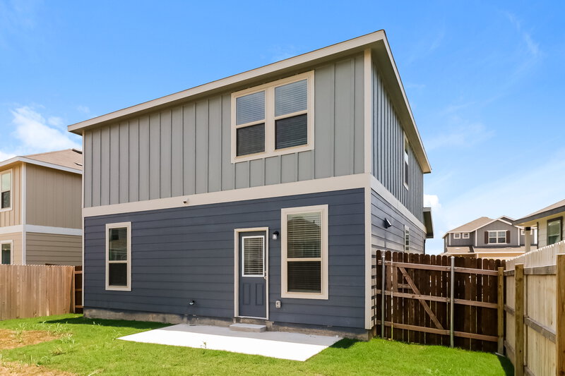 1,925/Mo, 144 Ellwood Rd Maxwell, TX 78656 Rear View
