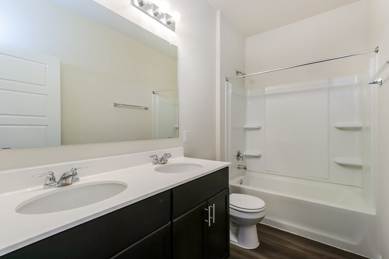 1,645/Mo, 132 Ellwood Rd Maxwell, TX 78656 Bathroom View