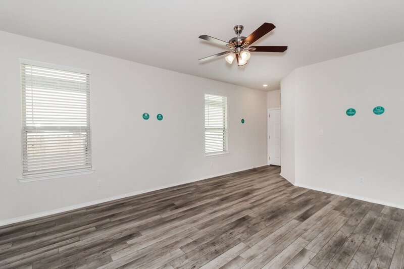 1,755/Mo, 124 Ellwood Rd Maxwell, TX 78656 Living Room View