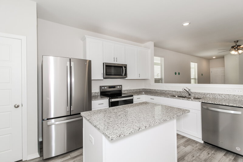 1,755/Mo, 124 Ellwood Rd Maxwell, TX 78656 Kitchen View 2