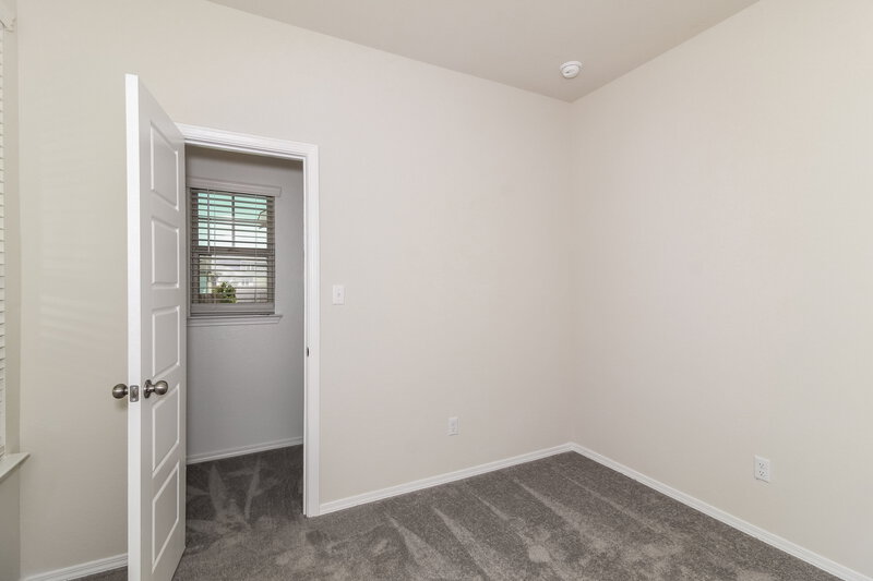 1,755/Mo, 124 Ellwood Rd Maxwell, TX 78656 Bedroom View 2