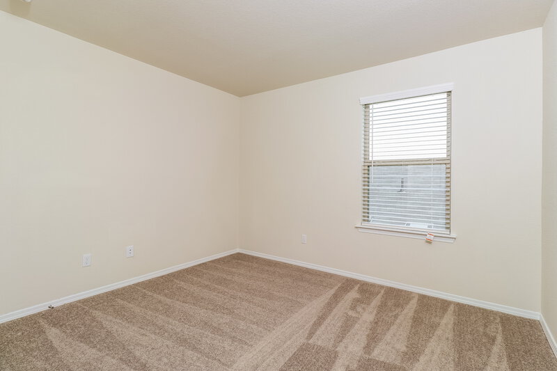 1,775/Mo, 116 Ellwood Rd Maxwell, TX 78656 Bedroom View 4