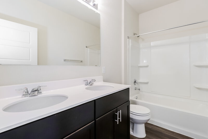 2,180/Mo, 108 Ellwood Rd Maxwell, TX 78656 Bathroom View