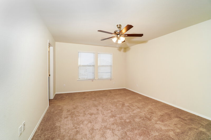 1,760/Mo, 109 Cobb Branch Dr Maxwell, TX 78656 Main Bedroom View