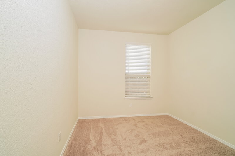 1,805/Mo, 117 Cobb Branch Dr Maxwell, TX 78656 Bedroom View 2