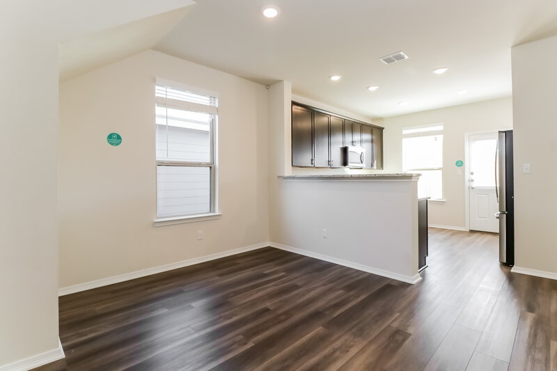 1,940/Mo, 125 Cobb Branch Dr Maxwell, TX 78656 Dining Room View