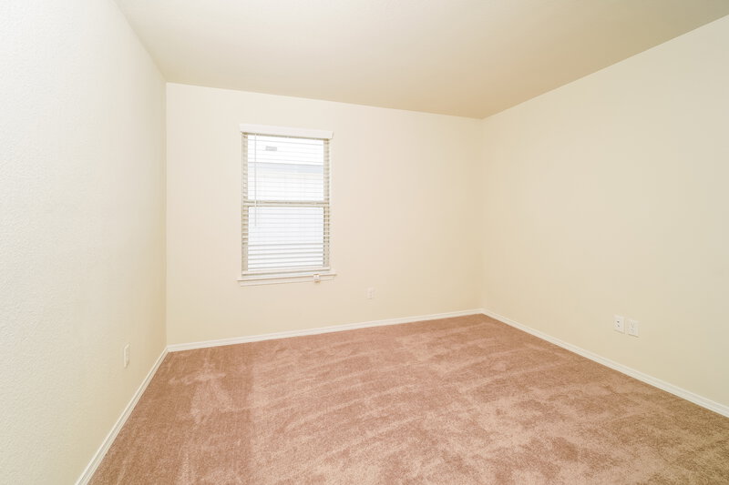 1,840/Mo, 131 Cobb Branch Dr Maxwell, TX 78656 Bedroom View 3