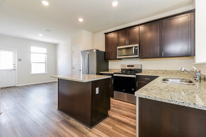 1,795/Mo, 177 Cobb Branch Dr Maxwell, TX 78656 Kitchen View