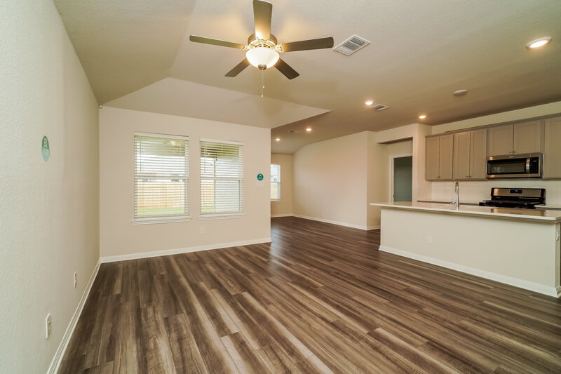 2,150/Mo, 2800 Turpin Trl Round Rock, TX 78665 Living Room View 2