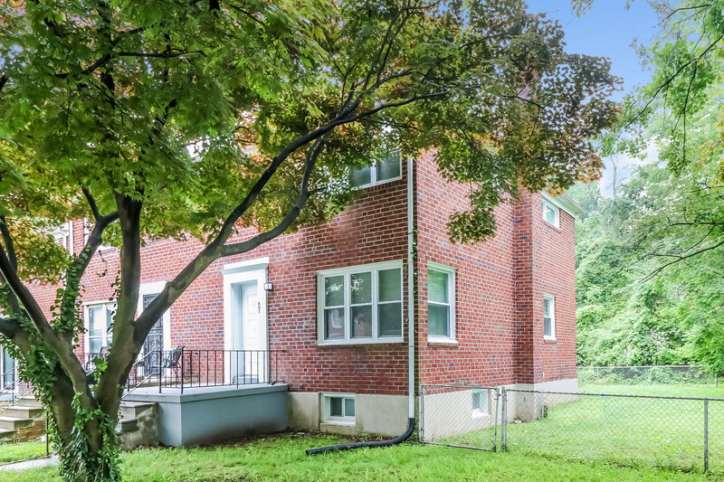0/Mo, 803 Reverdy Rd Baltimore, MD 21212 Front View