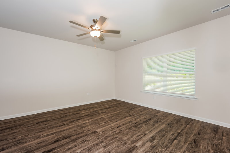 1,785/Mo, 4577 Morgan Dr Pinson, AL 35126 Living Room View 2
