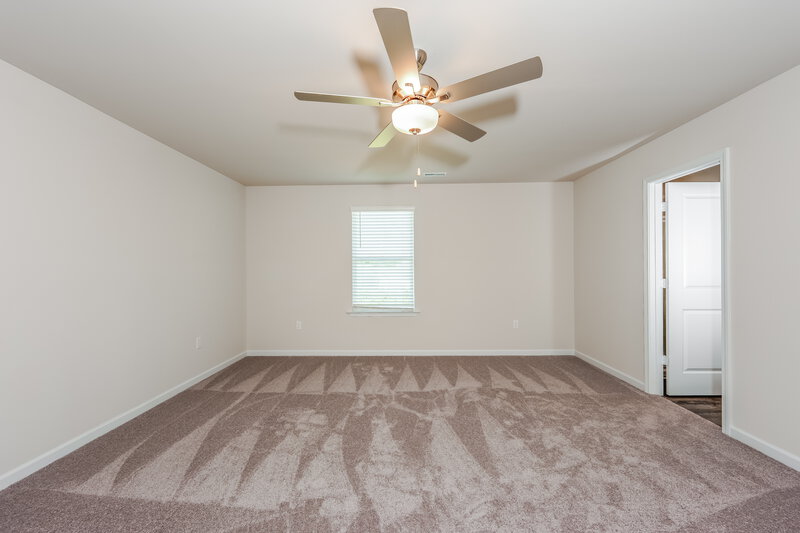 2,050/Mo, 4578 Morgan Dr Pinson, AL 35126 Main Bedroom View 2