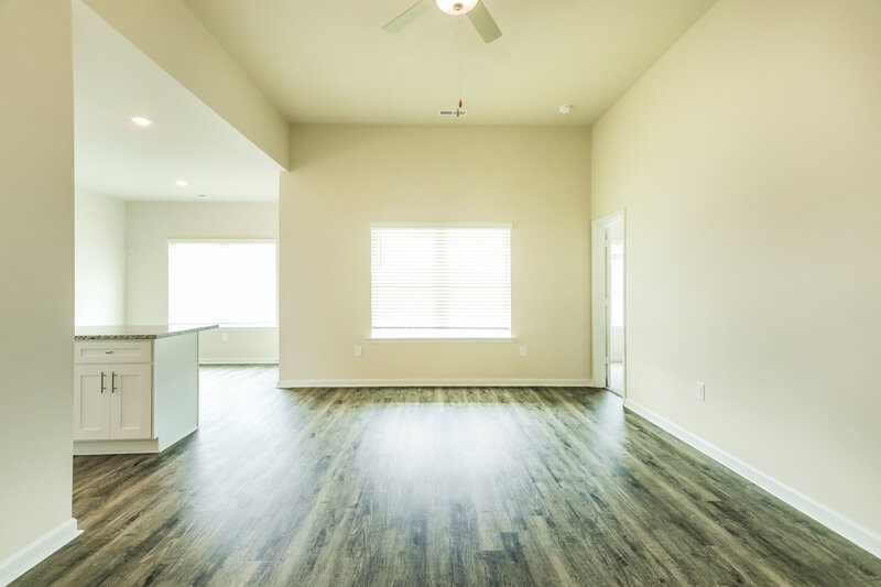 1,690/Mo, 4574 Morgan Dr Pinson, AL 35126 Living Room View 2