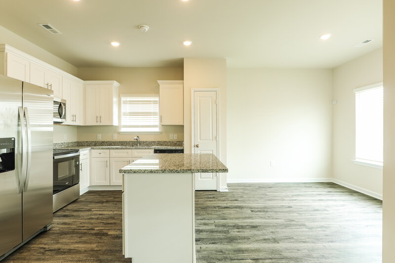 1,690/Mo, 4574 Morgan Dr Pinson, AL 35126 Kitchen View