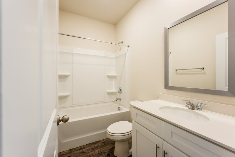 1,690/Mo, 4548 Morgan Dr Pinson, AL 35126 Bathroom View