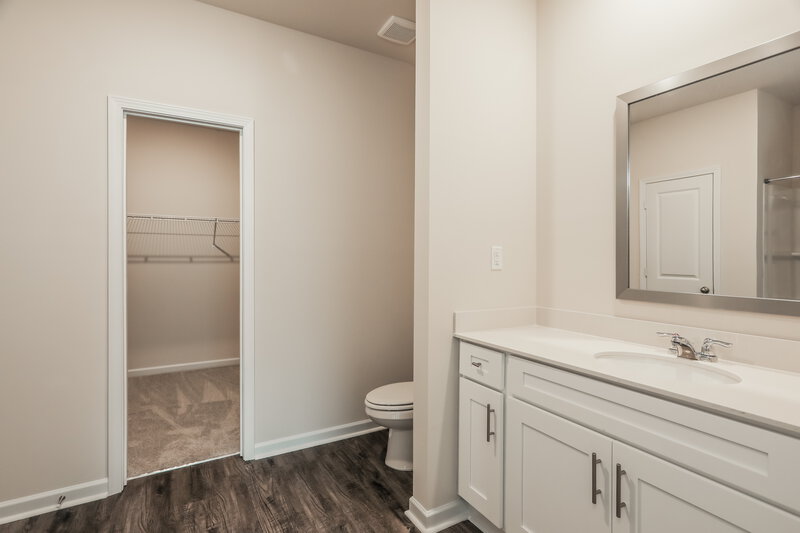 1,685/Mo, 4536 Morgan Dr Pinson, AL 35126 Main Bathroom View